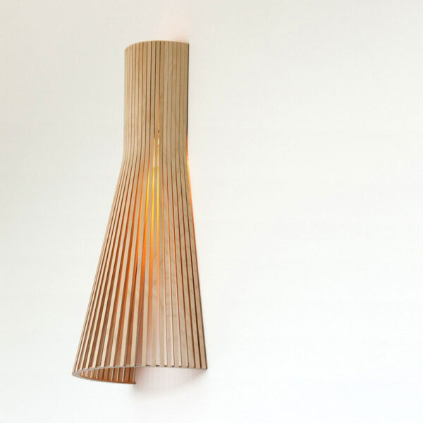 Secto Design Secto 4230 -seinävalaisin