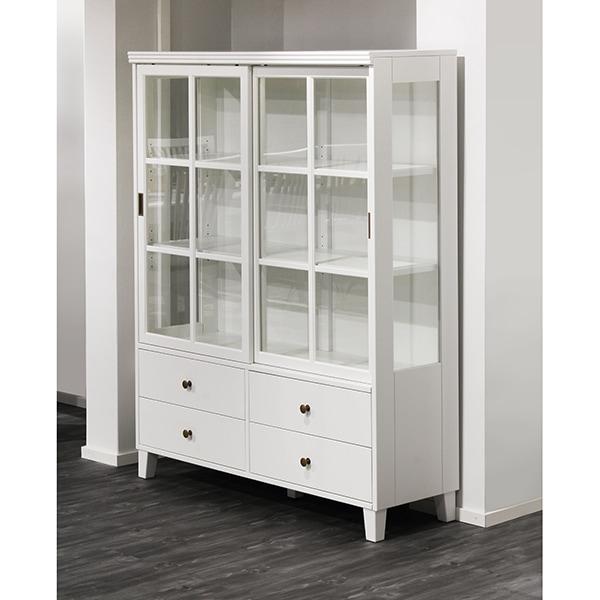 ByNiemi Gustav-jalallinen vitriini