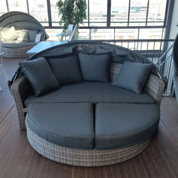 KruunuDesign Cannes-aurinkopeti