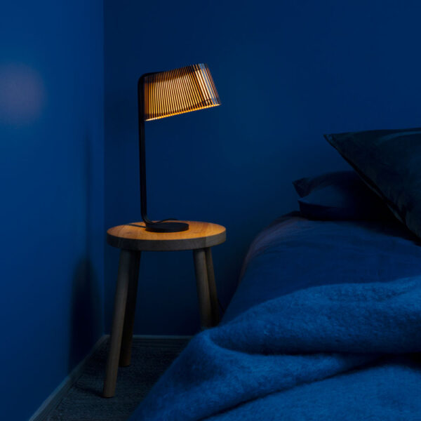Secto Design Owalo 7020 -pöytävalaisin