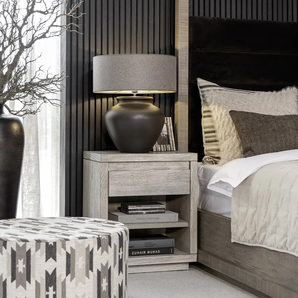 Artwood Hunter-yöpöytä