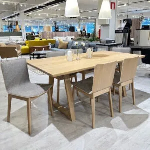 Skovby #105-ruokailuryhmä, outlet Turku