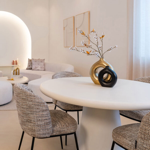Richmond Interiors Bloomstone-ruokapöytä
