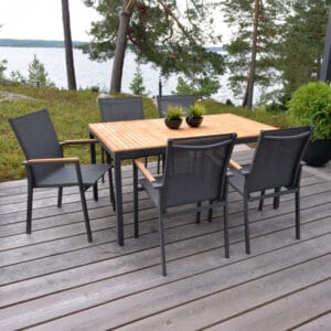 ByNiemi Capri-ruokailuryhmä. Tiikkinen ruokailuryhmä terassille.