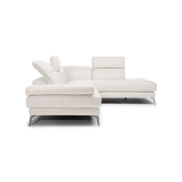 Natuzzi Editions Dado-kulmadivaanisohva, valkoinen nahkaverhoilu ja kromijalat