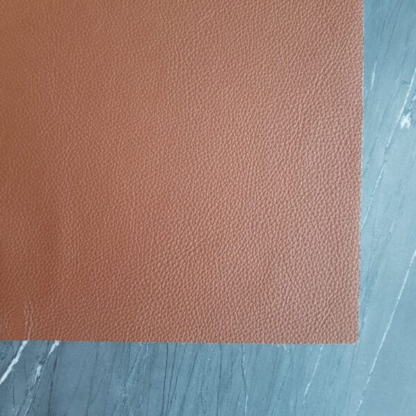 Natuzzi LeMans-nahka, konjakki