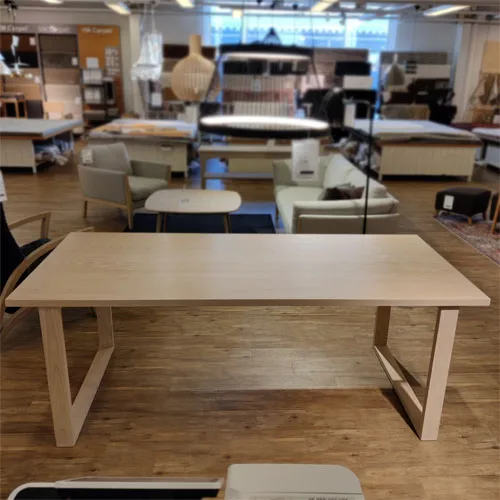 Lamus Kehä-ruokapöytä, vaalea saarni, outlet Oulu