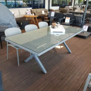 Puutarhakalusteiden outlet Tampere | Brafab Ninja-ruokapöytä