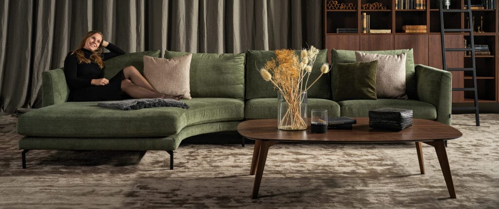 Artikkelikuva | Furninova Francis-divaanisohva. Miljöökuva.