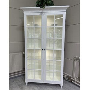 Lundbergs Möbler Wilma-vitriini, outlet Turku