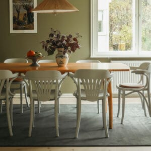 VM Carpet | Usva-nukkamatto, harmaa. Miljöökuva.