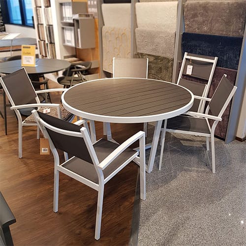 Brafab Leone-ruokailuryhmä 4:lle, outlet Tampere