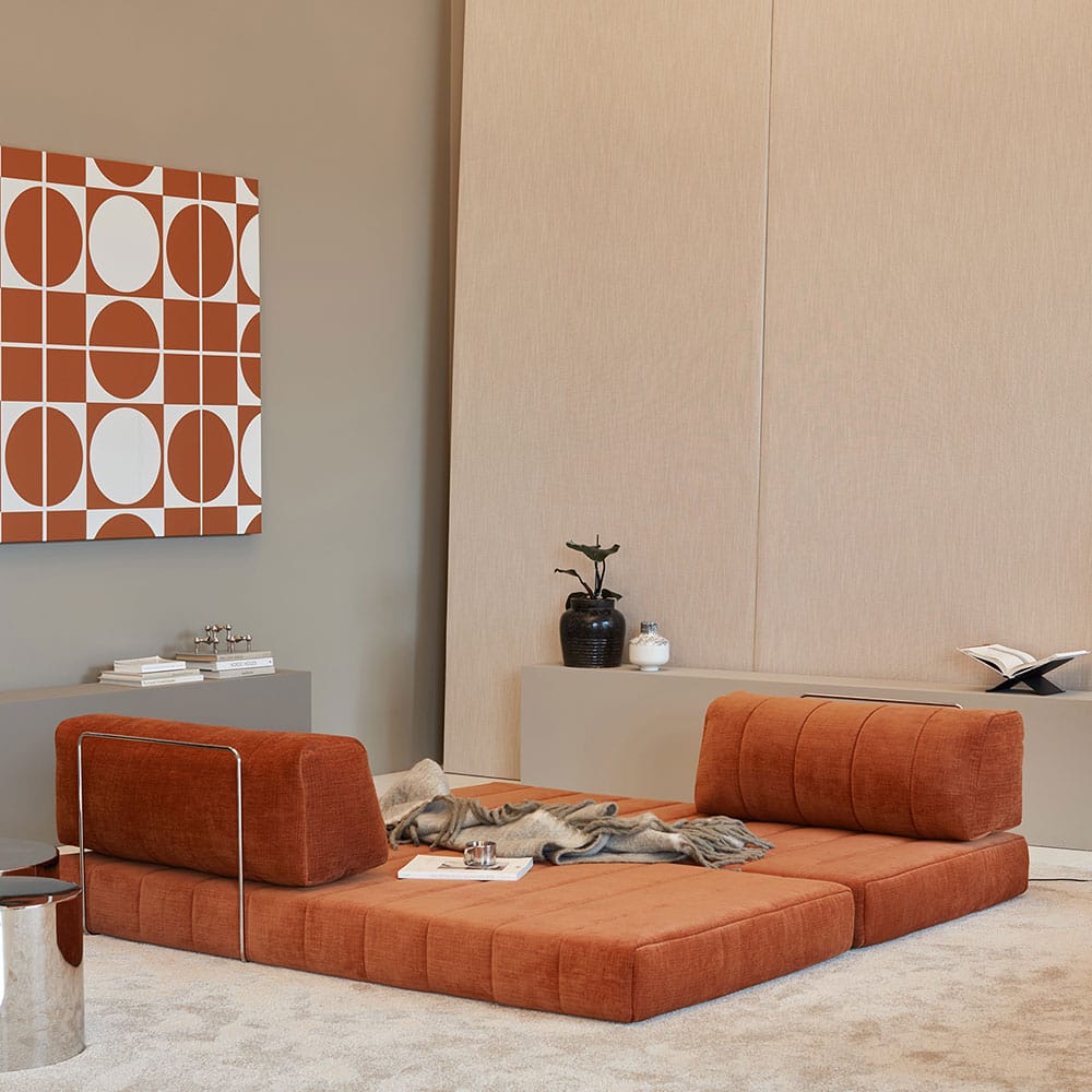 Innovation Living CozyPad-vuodesohva ilman käsinojia, miljöökuva.