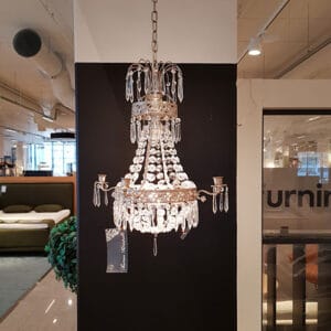 Turun Kristalli Empire 6040 -kristallivalaisin, nikkeli/kristalli. Outlet Tampere.