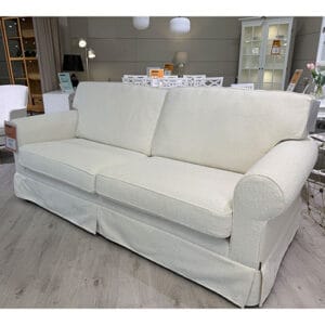 Furninova Chicago-sohva, outlet Turku. Valkoinen kangasverhoilu.