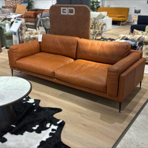 BD Möbel Burbon-sohva, konjakinruskea. Outlet Vantaa
